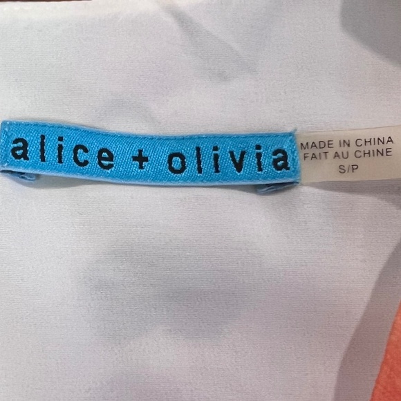 alice + olivia Beautiful Flow Top - Picture 4 of 4